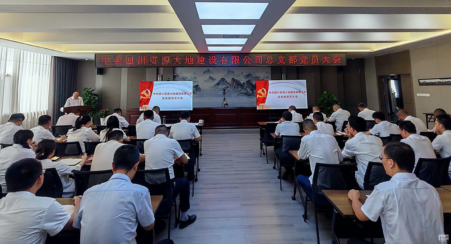 ǿ��������������ʵ���μ���