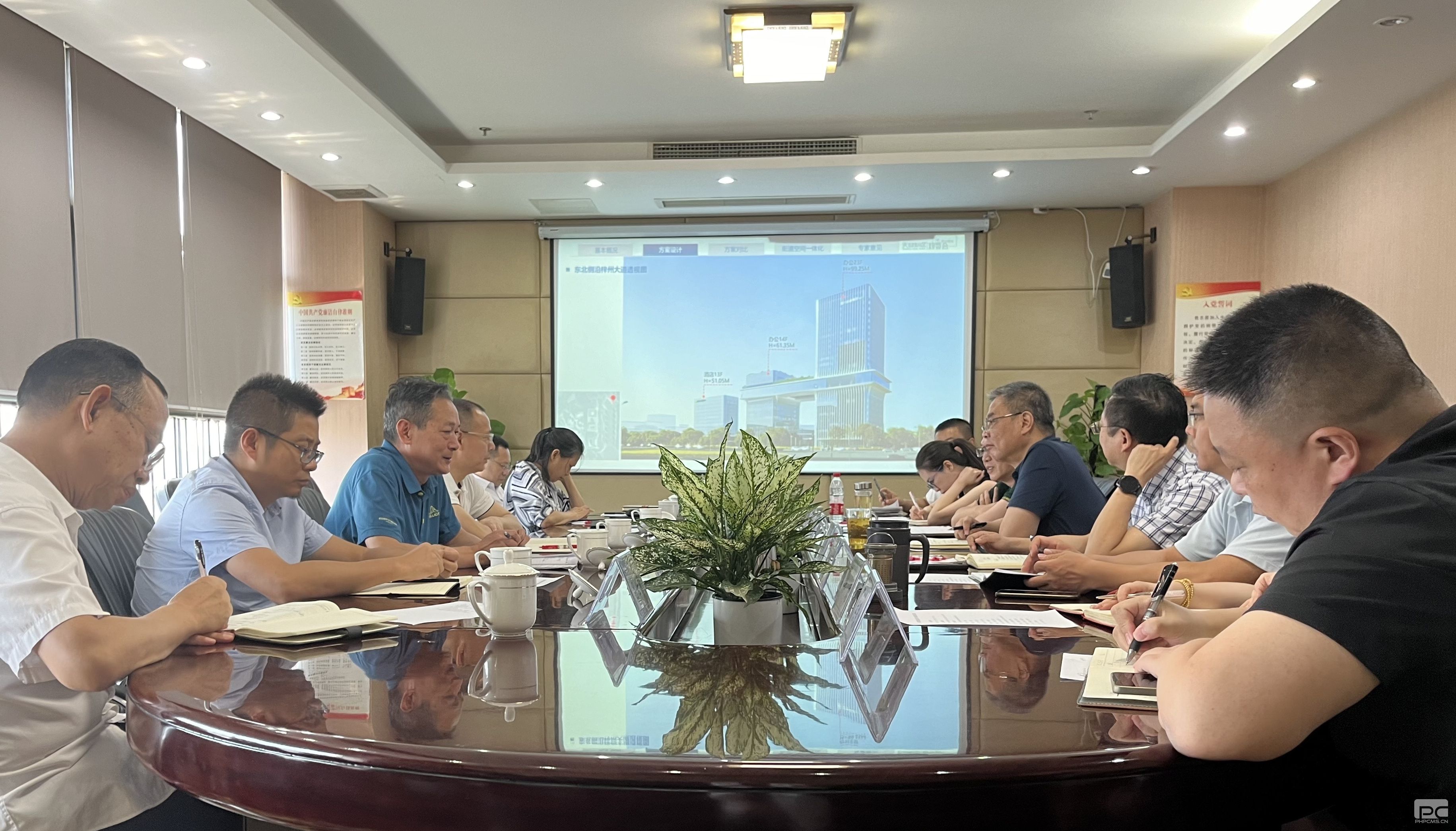 �гɼ������Ĵ��۲�����ҵ���Ž�����̸����