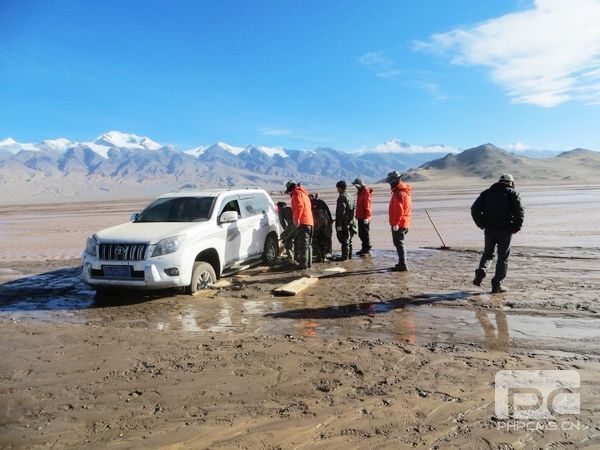 �۲��á�(�й���)���޹�˾����