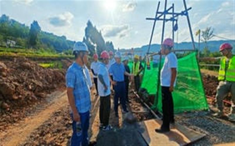 �����ӿ�չ��ծ������Ŀר�����߽�ǰ�������ο��