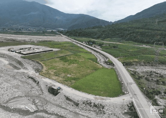 �۲��á�(�й���)���޹�˾����