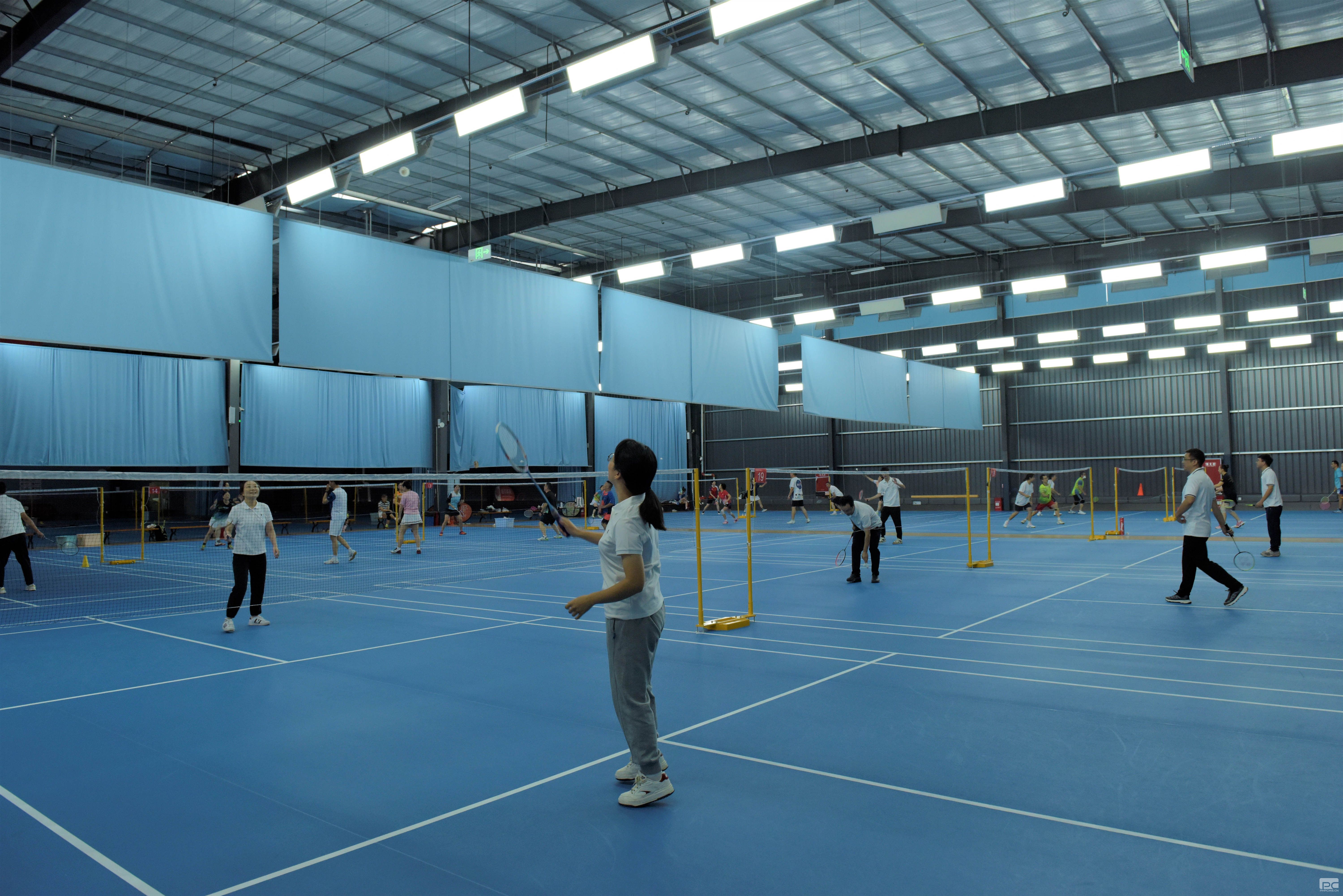 �۲��á�(�й���)���޹�˾����