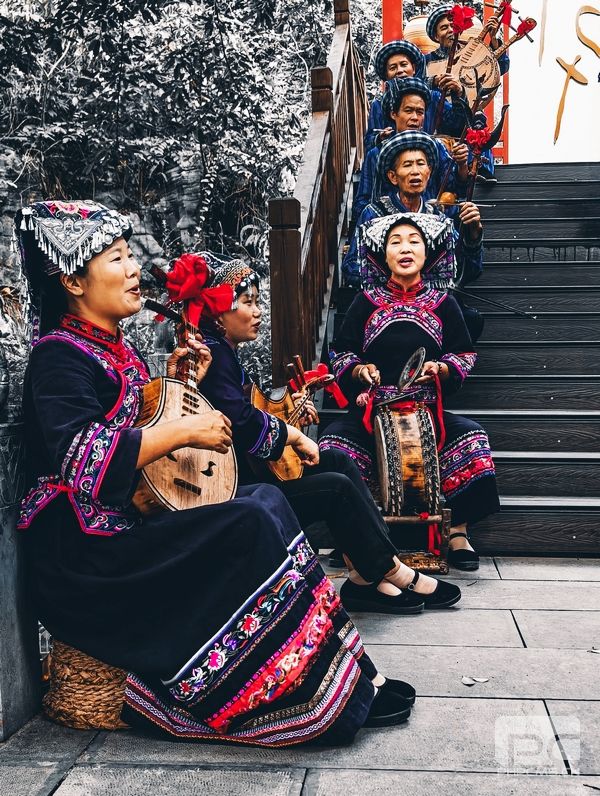 �۲��á�(�й���)���޹�˾����