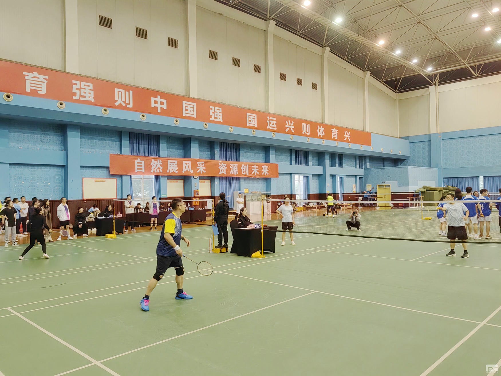 �۲��á�(�й���)���޹�˾����