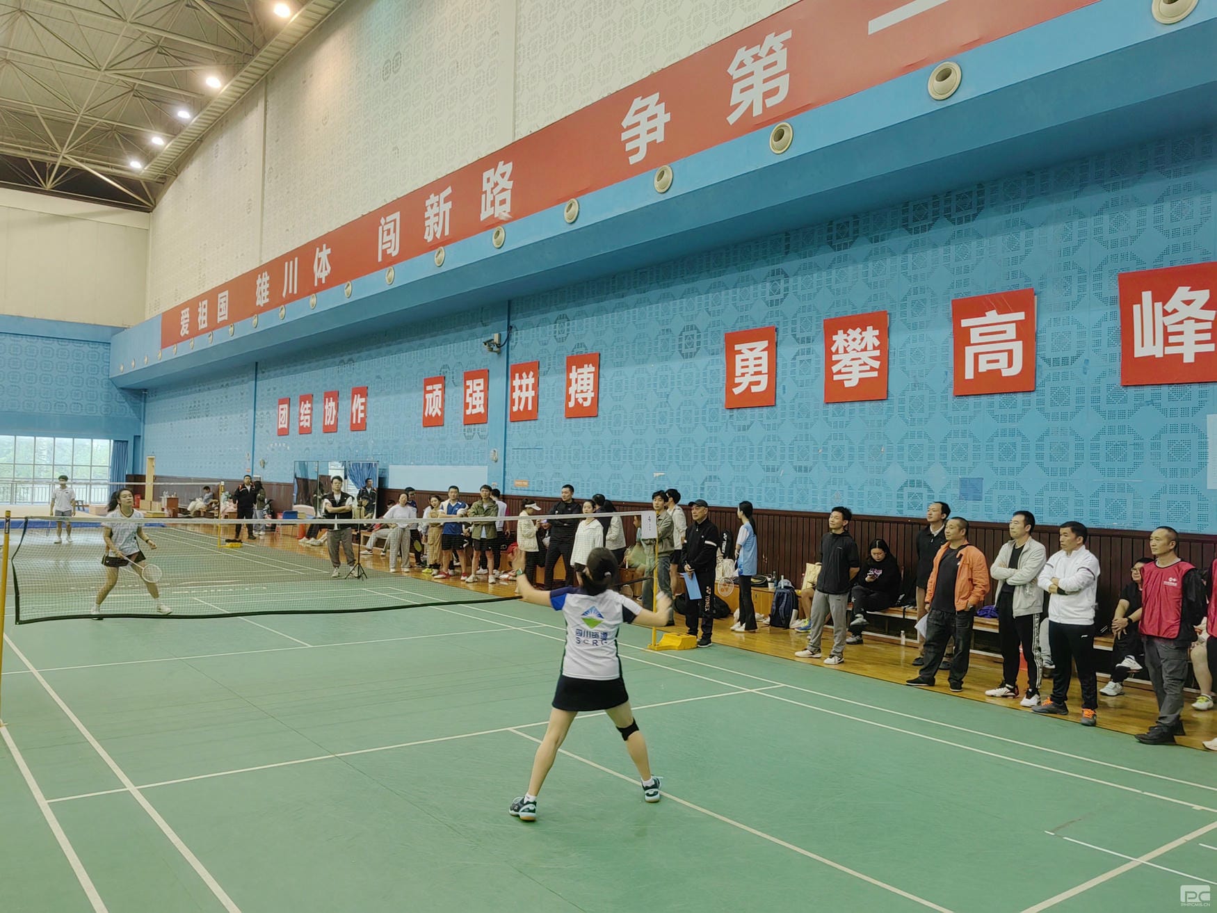 �۲��á�(�й���)���޹�˾����