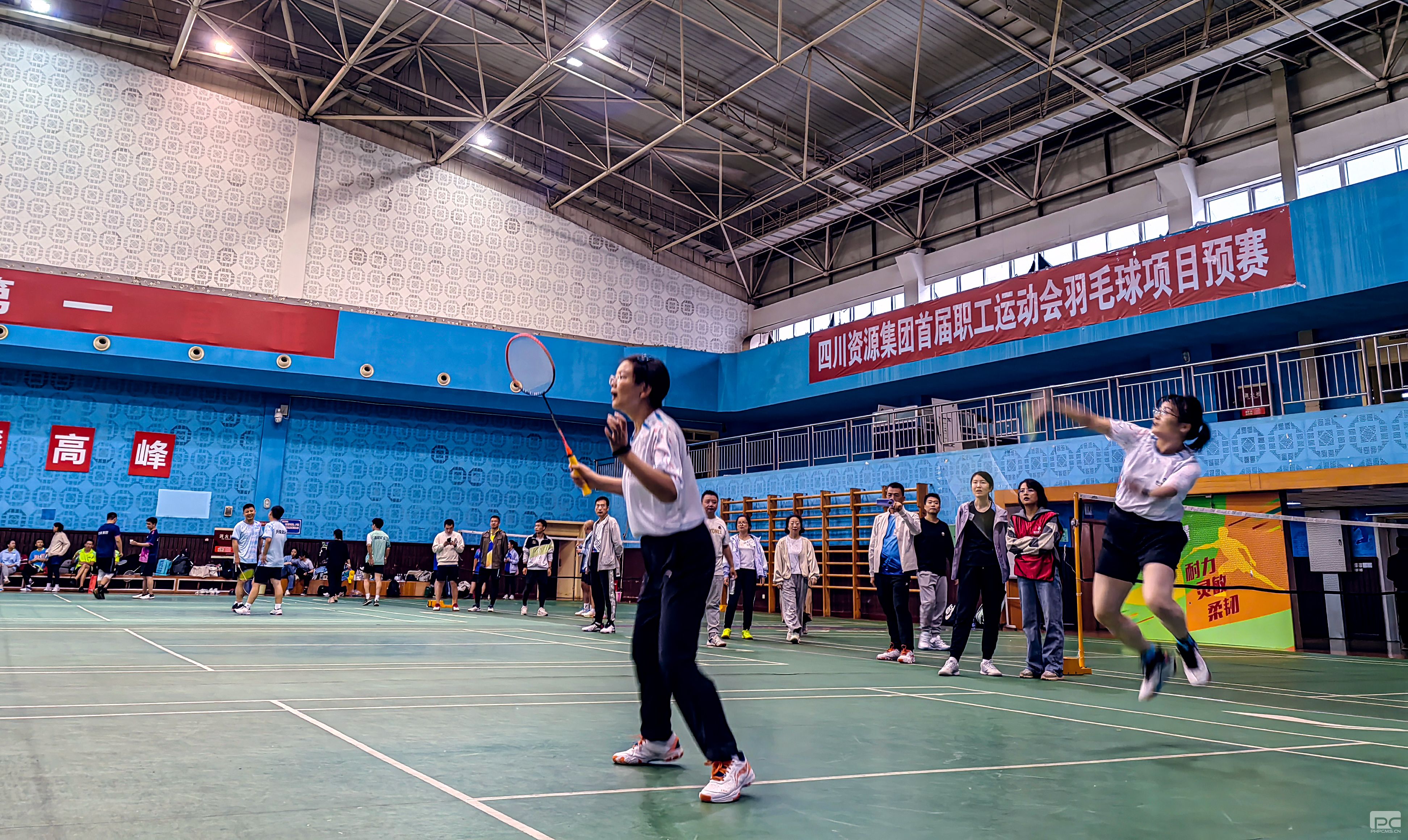 �۲��á�(�й���)���޹�˾����