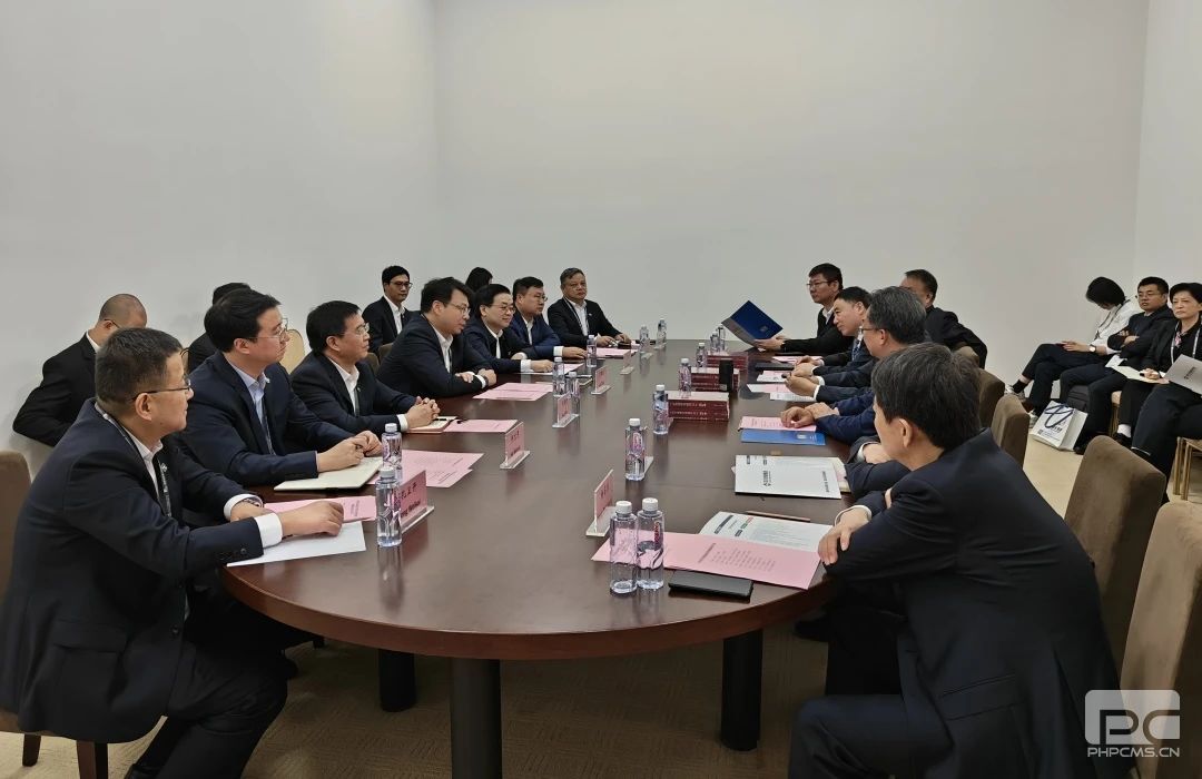 �۲��á�(�й���)���޹�˾����