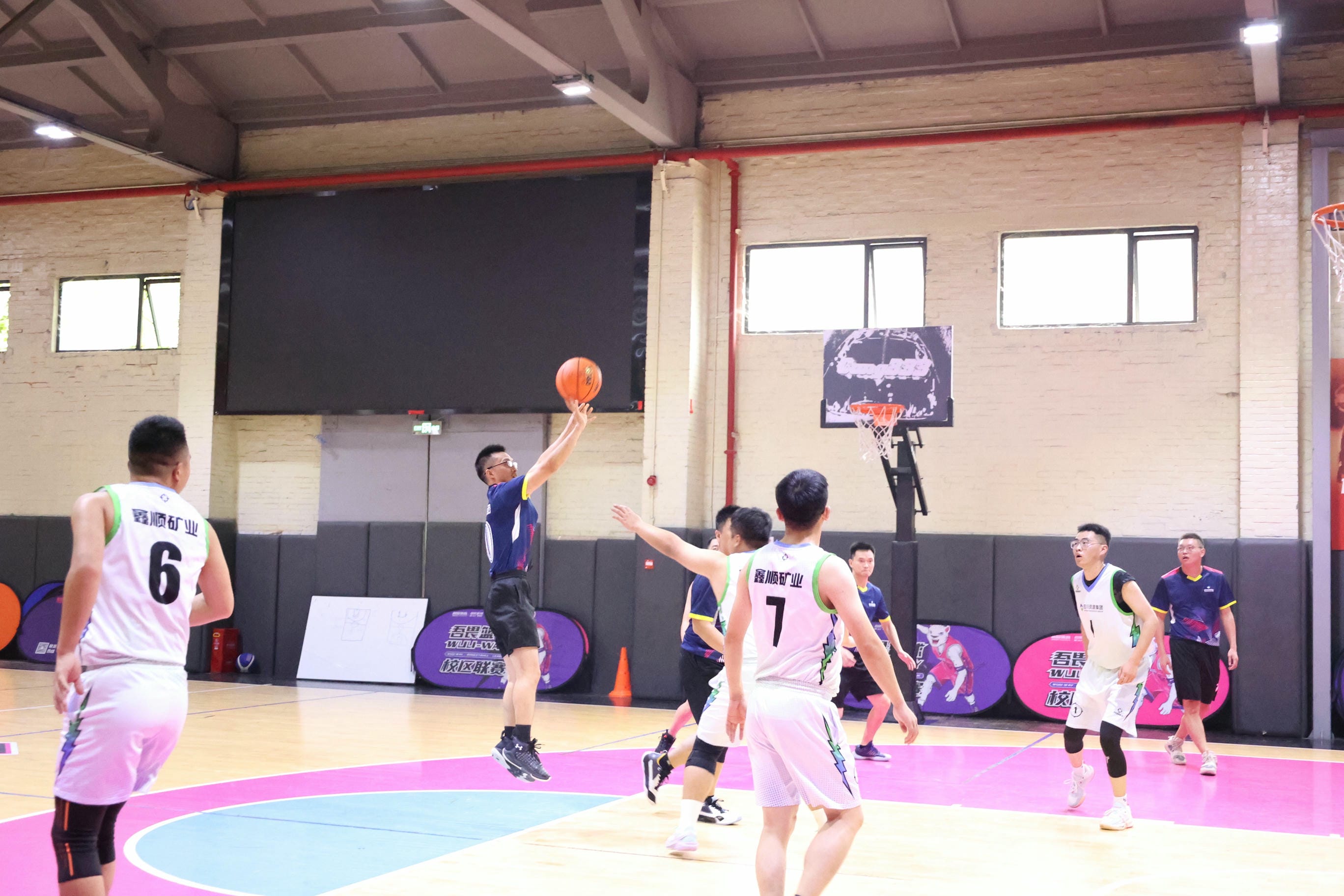 �۲��á�(�й���)���޹�˾����