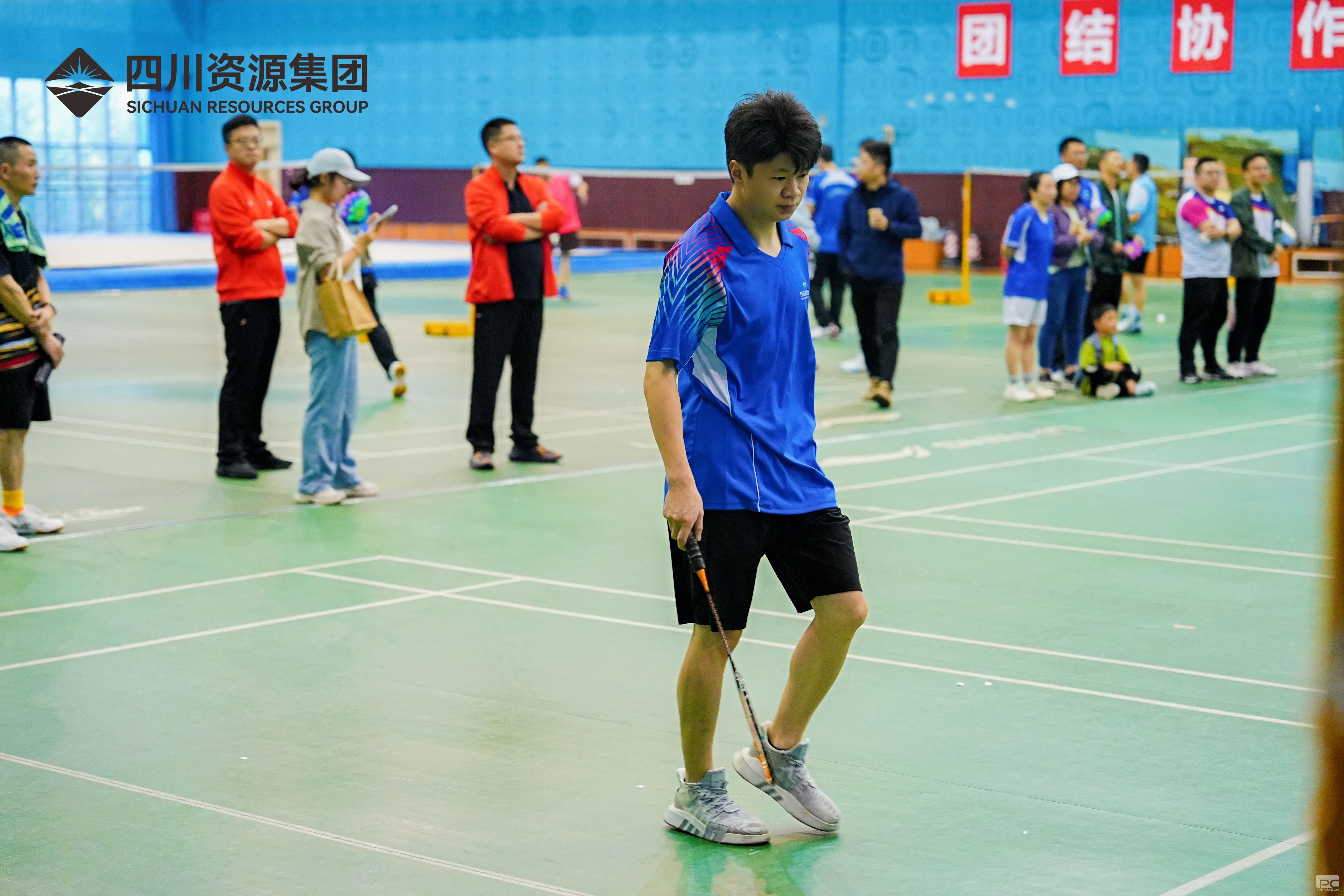 �۲��á�(�й���)���޹�˾����