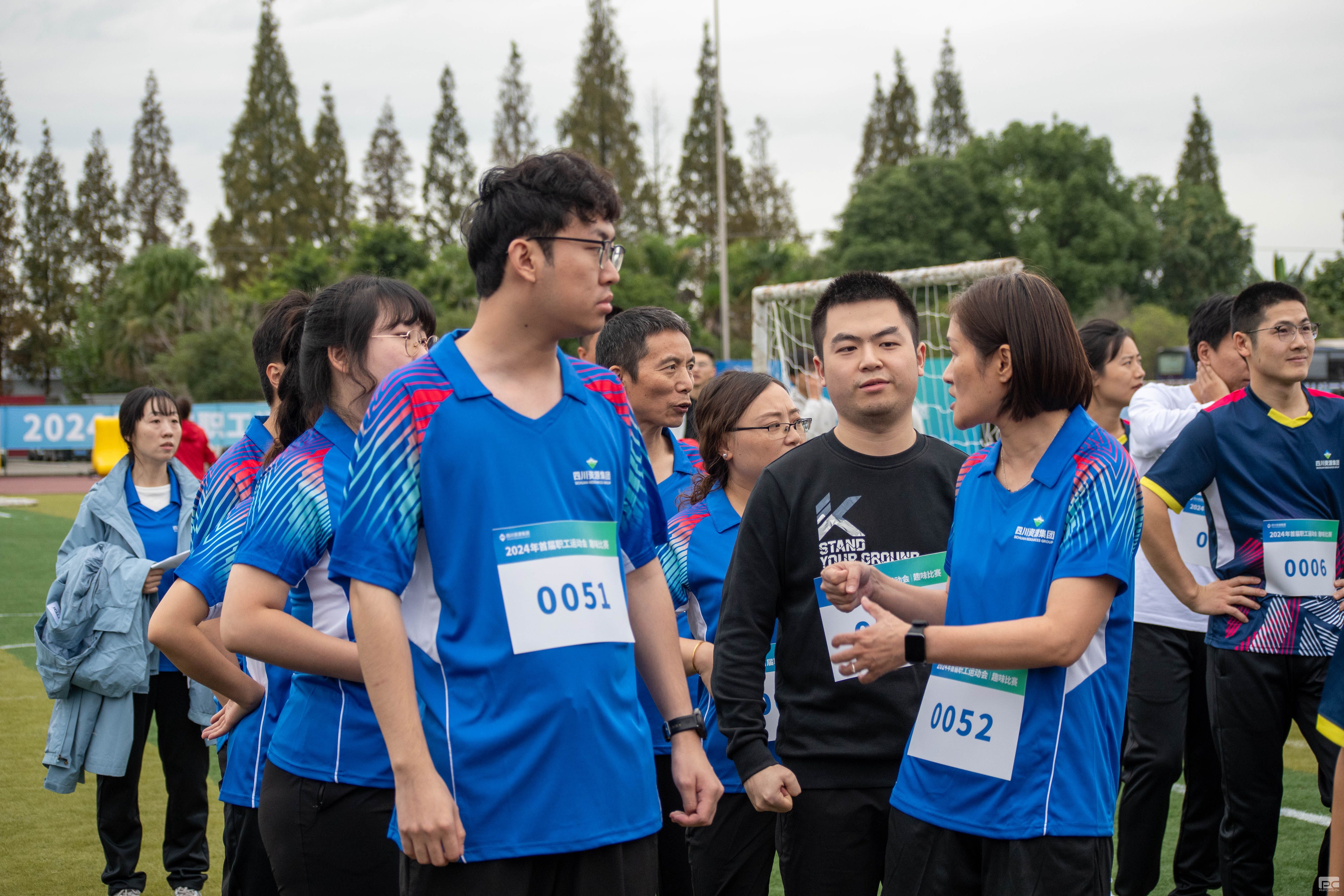 �۲��á�(�й���)���޹�˾����