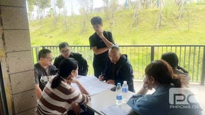 �۲��á�(�й���)���޹�˾����