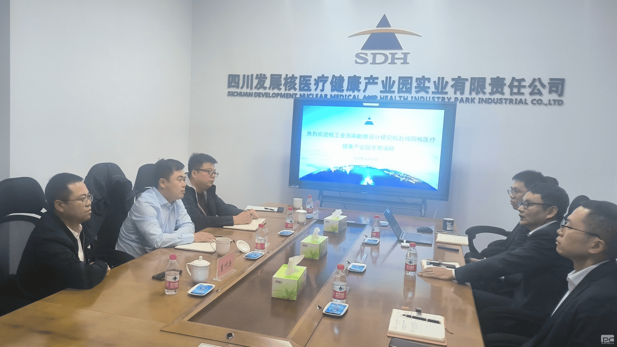 ������Ժ�봨������ҽ�ƹ�ҵ԰������̸