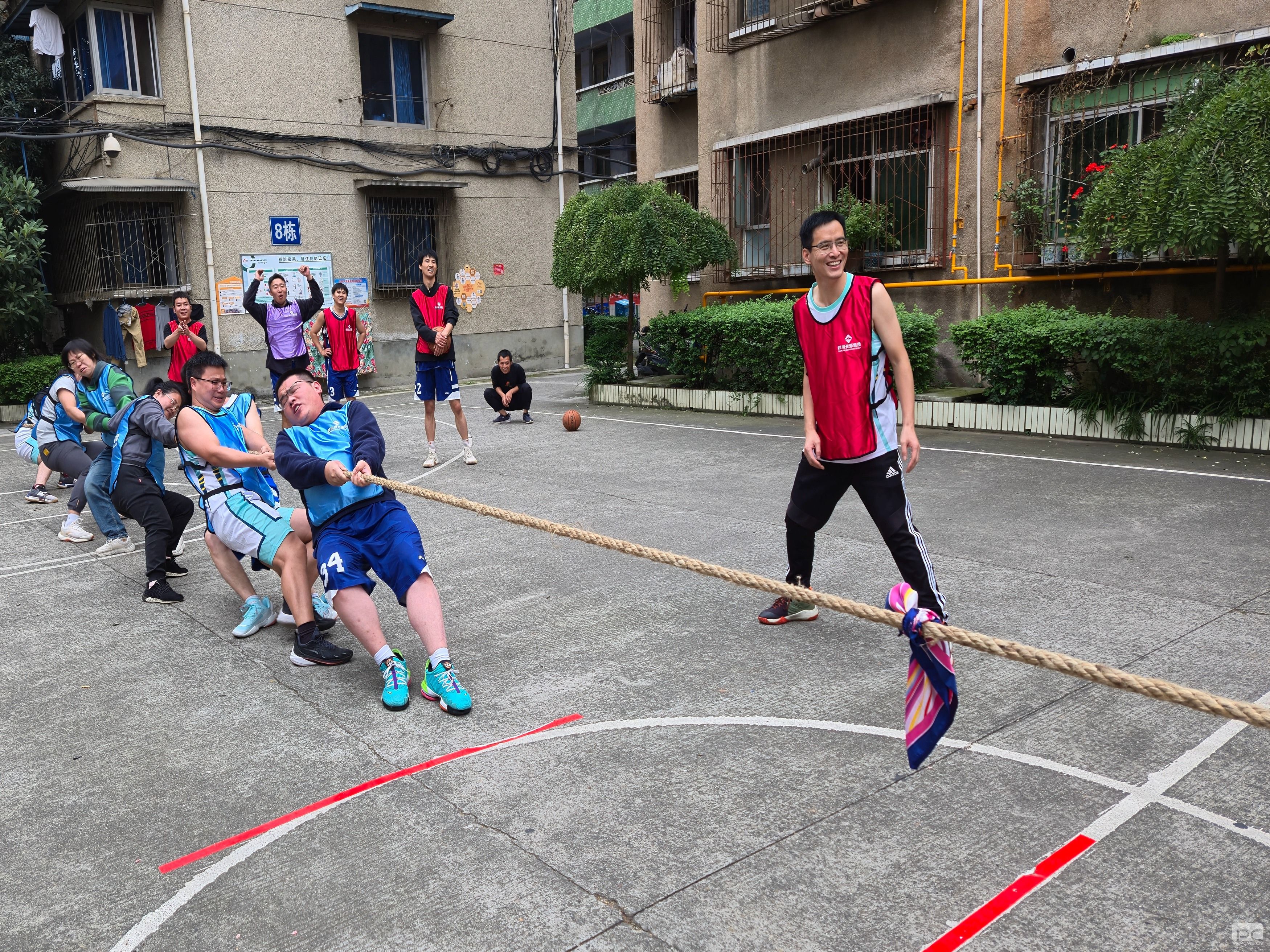 �۲��á�(�й���)���޹�˾����