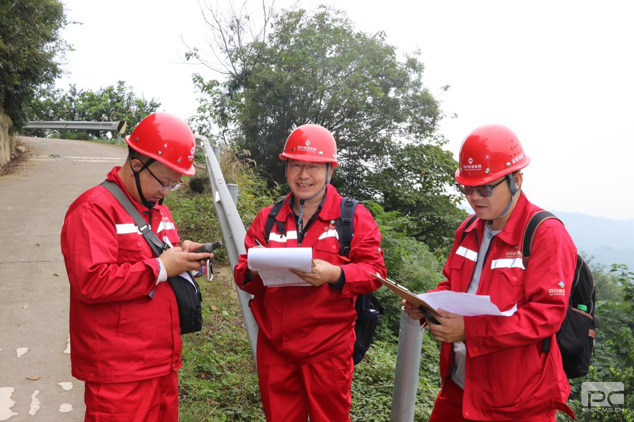 �۲��á�(�й���)���޹�˾����