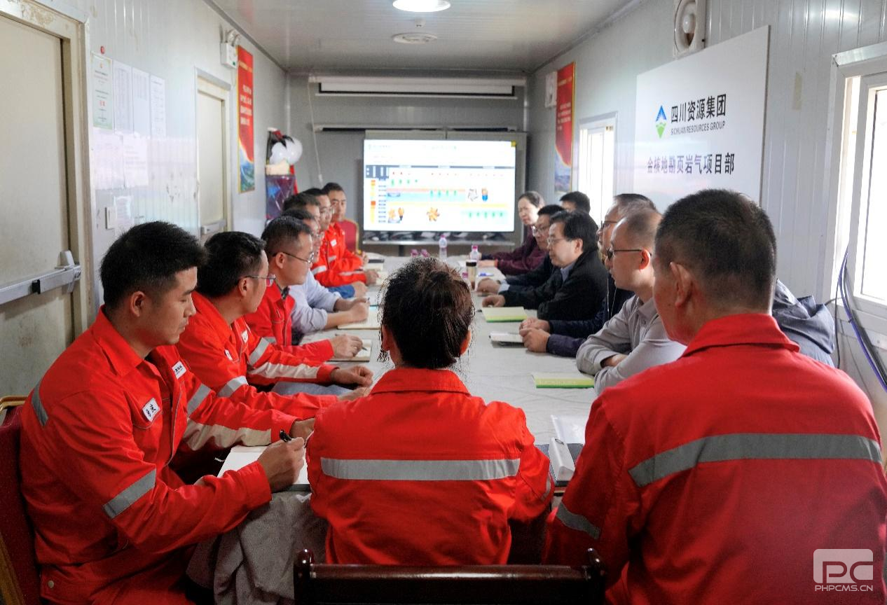 �����쵼����˵ؿ�ҳ������Ŀ�����ָ������