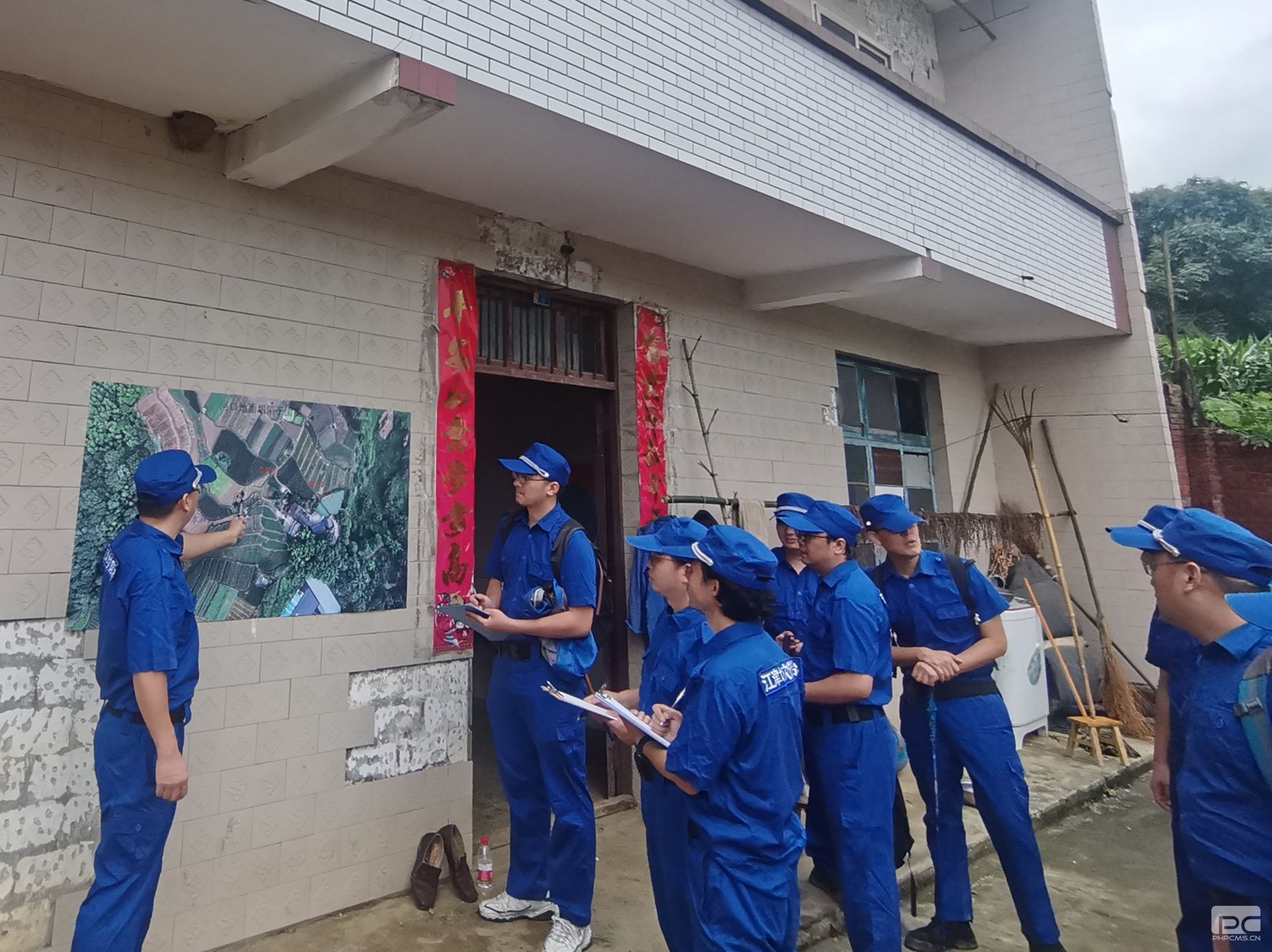 �۲��á�(�й���)���޹�˾����