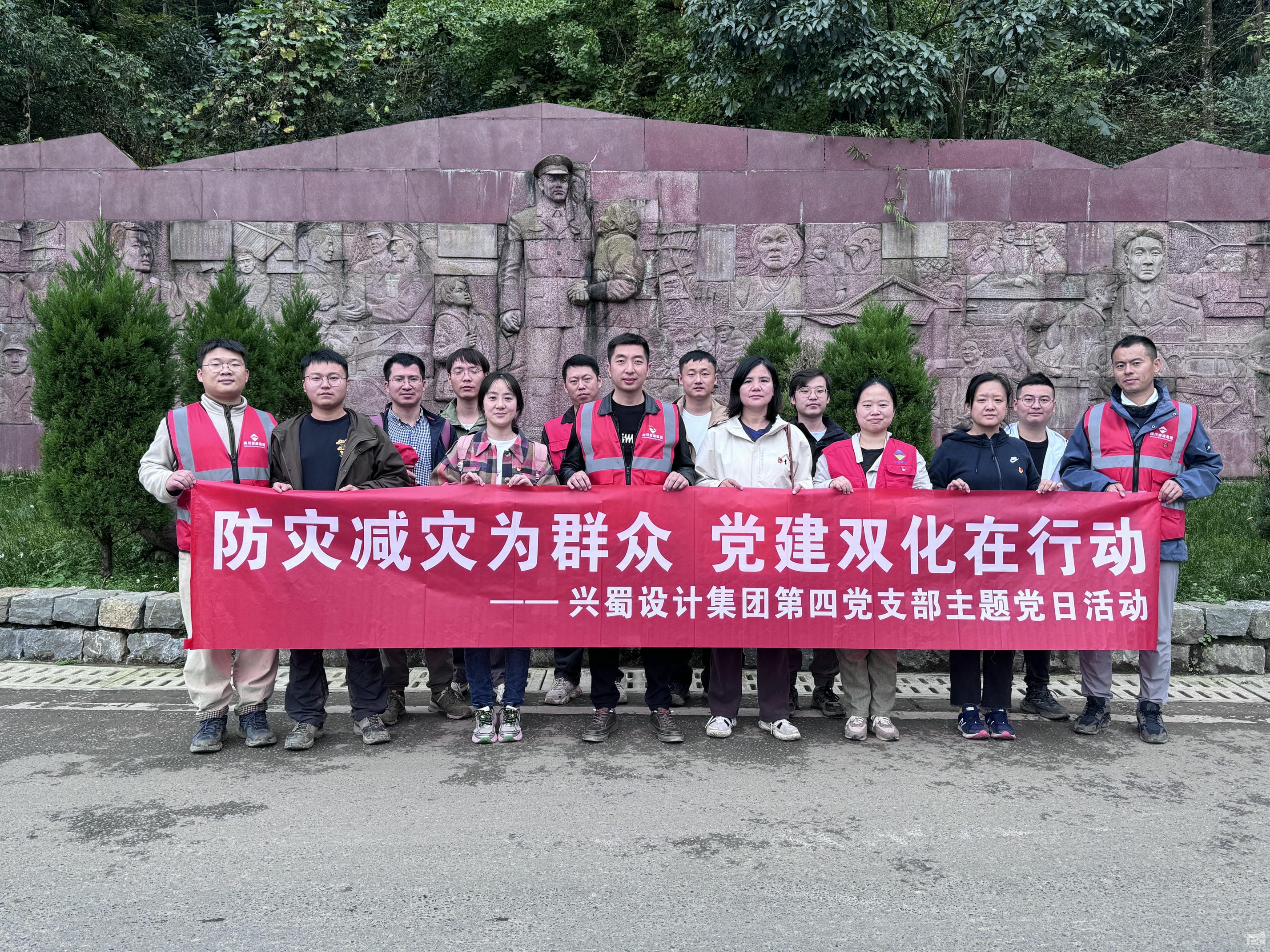 �۲��á�(�й���)���޹�˾����