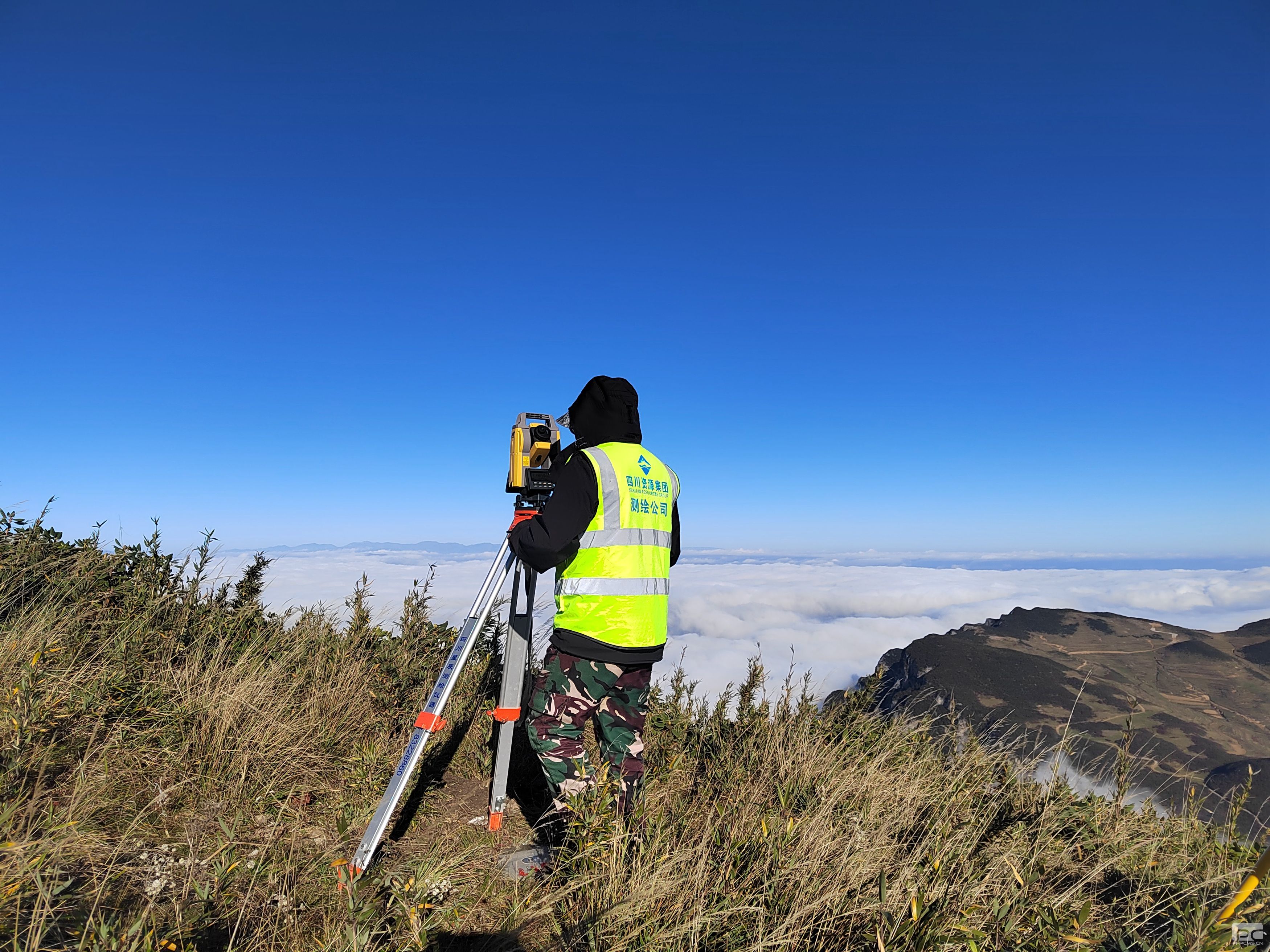 �۲��á�(�й���)���޹�˾����