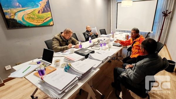 �۲��á�(�й���)���޹�˾����