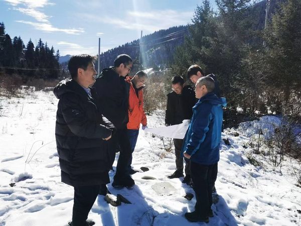 �۲��á�(�й���)���޹�˾����