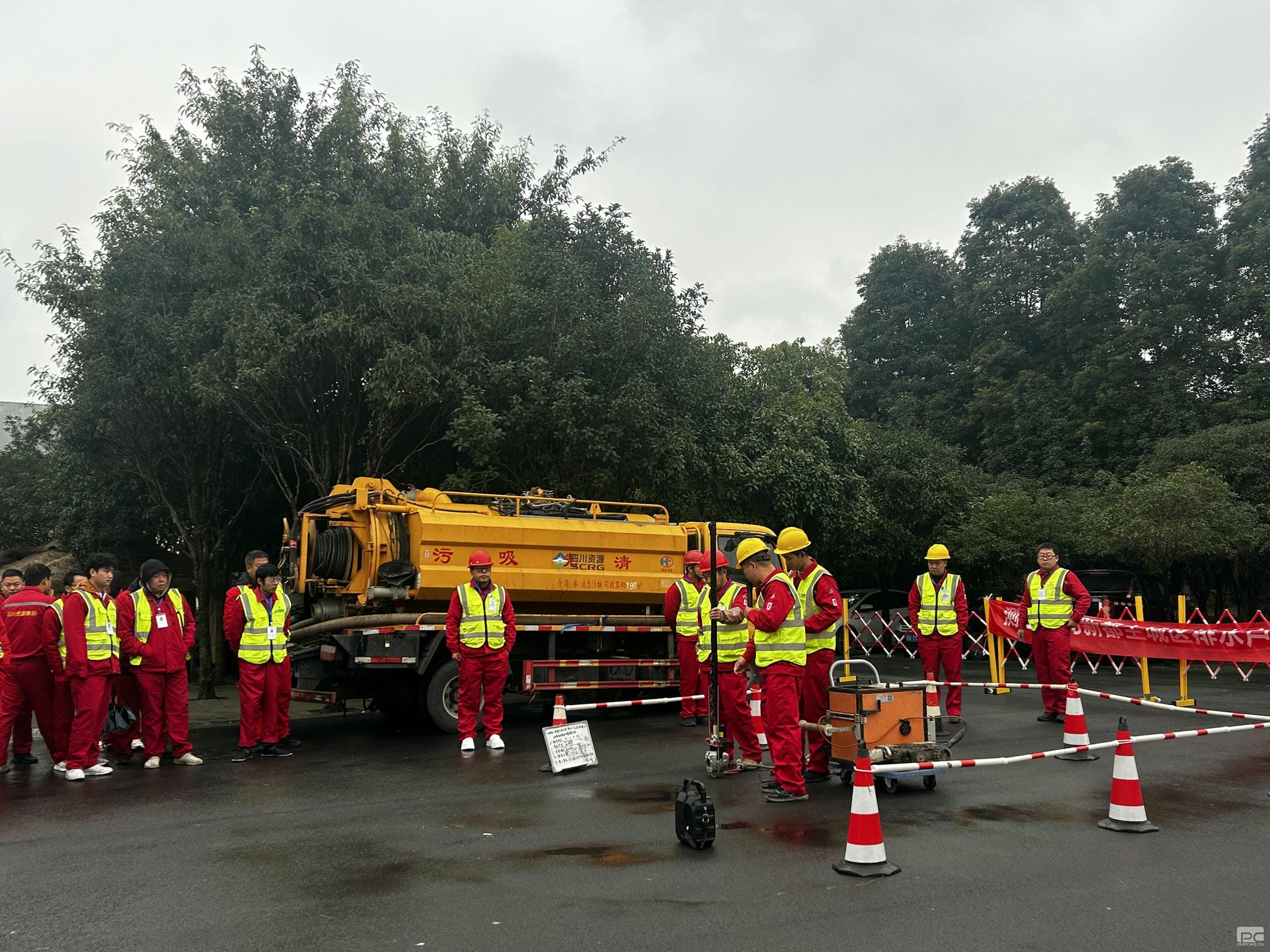 �۲��á�(�й���)���޹�˾����