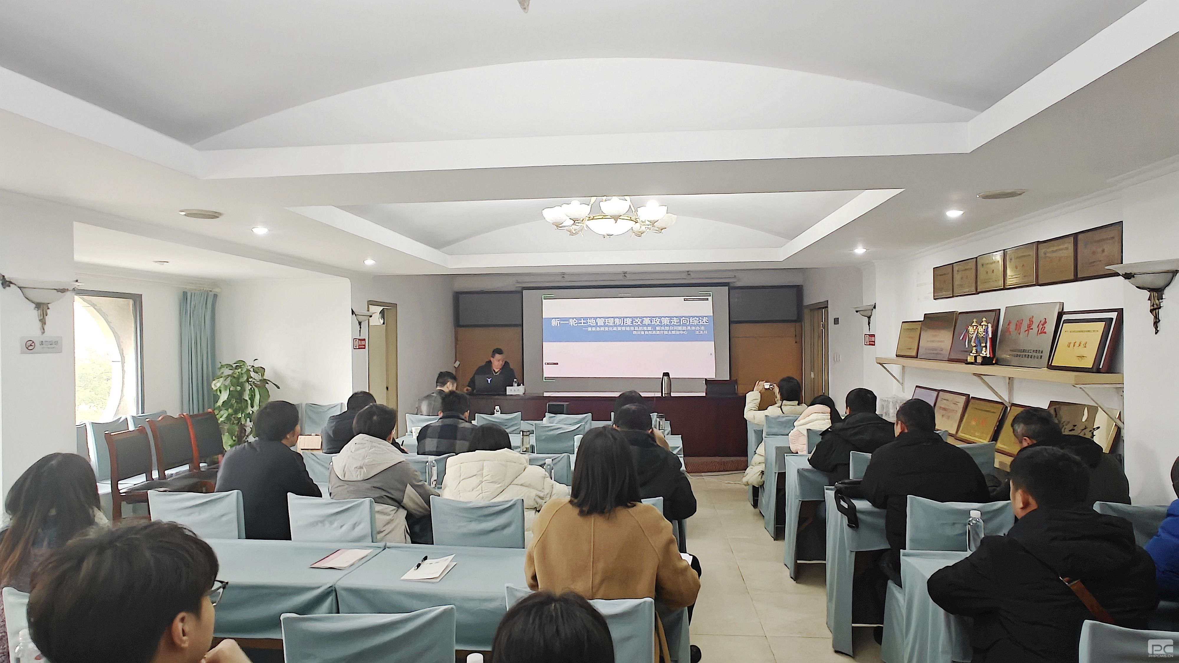 �۽����ߴ�����  ��ץ��Ե������