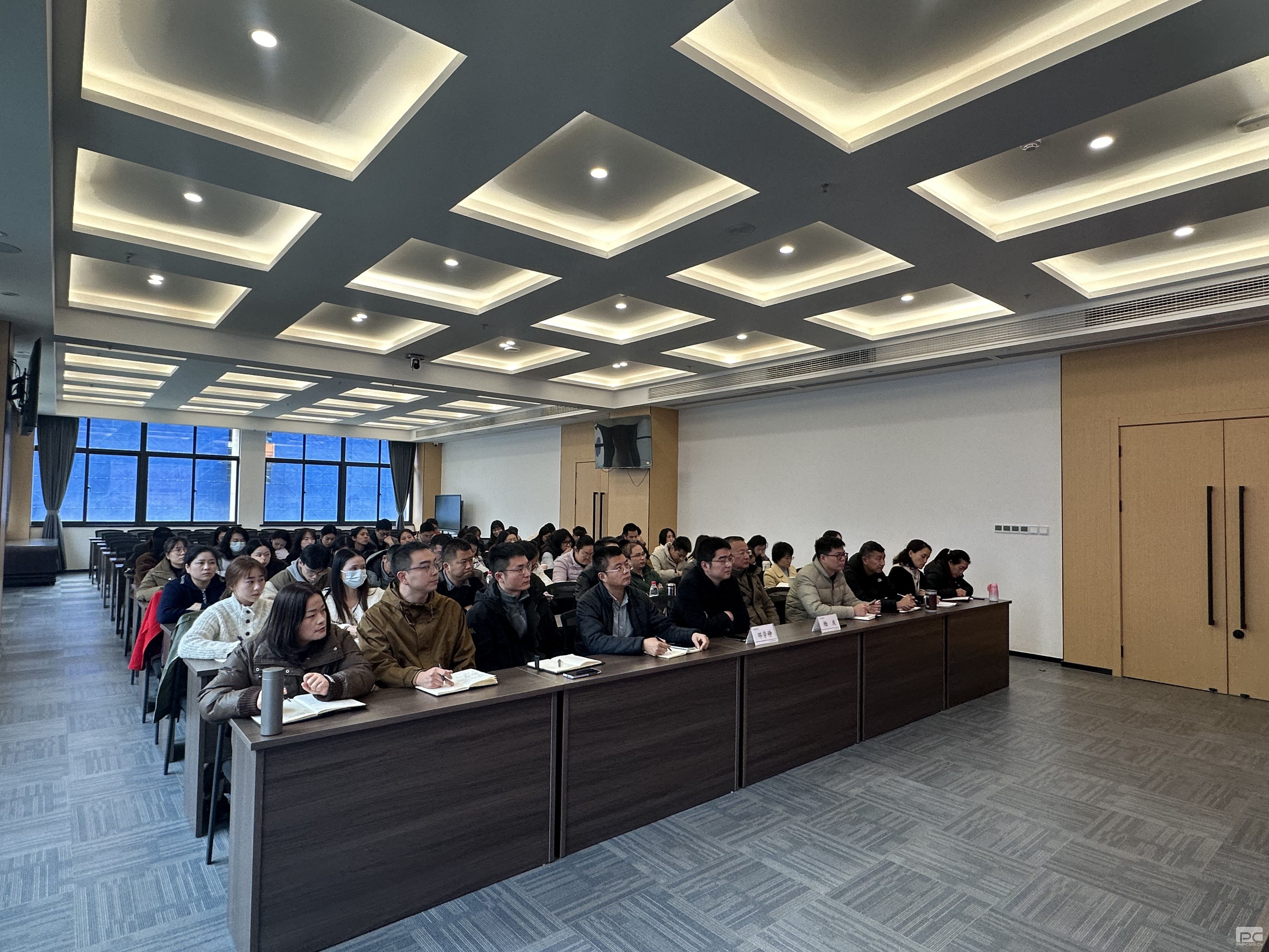 ���������ܷ��������ƶ���һ��ȫ������� ����������Ƽ��ſ�չ������ִ������֪ʶ��ѵ��